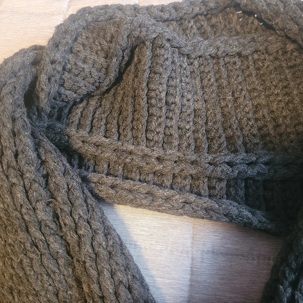 Rabbit Fur Knit Scarf With Gifted Tote Bag - Picture 8 of 13